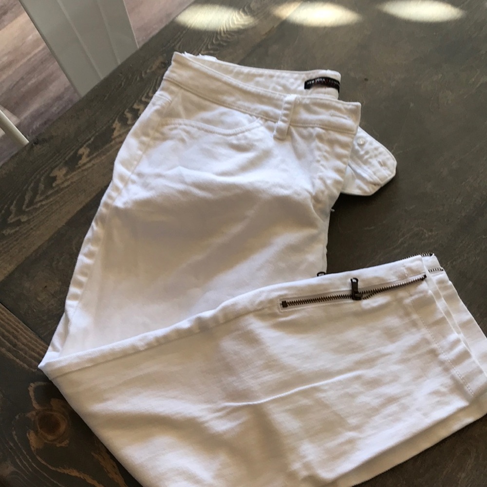 White Skinny Crop Jeans with Zippers